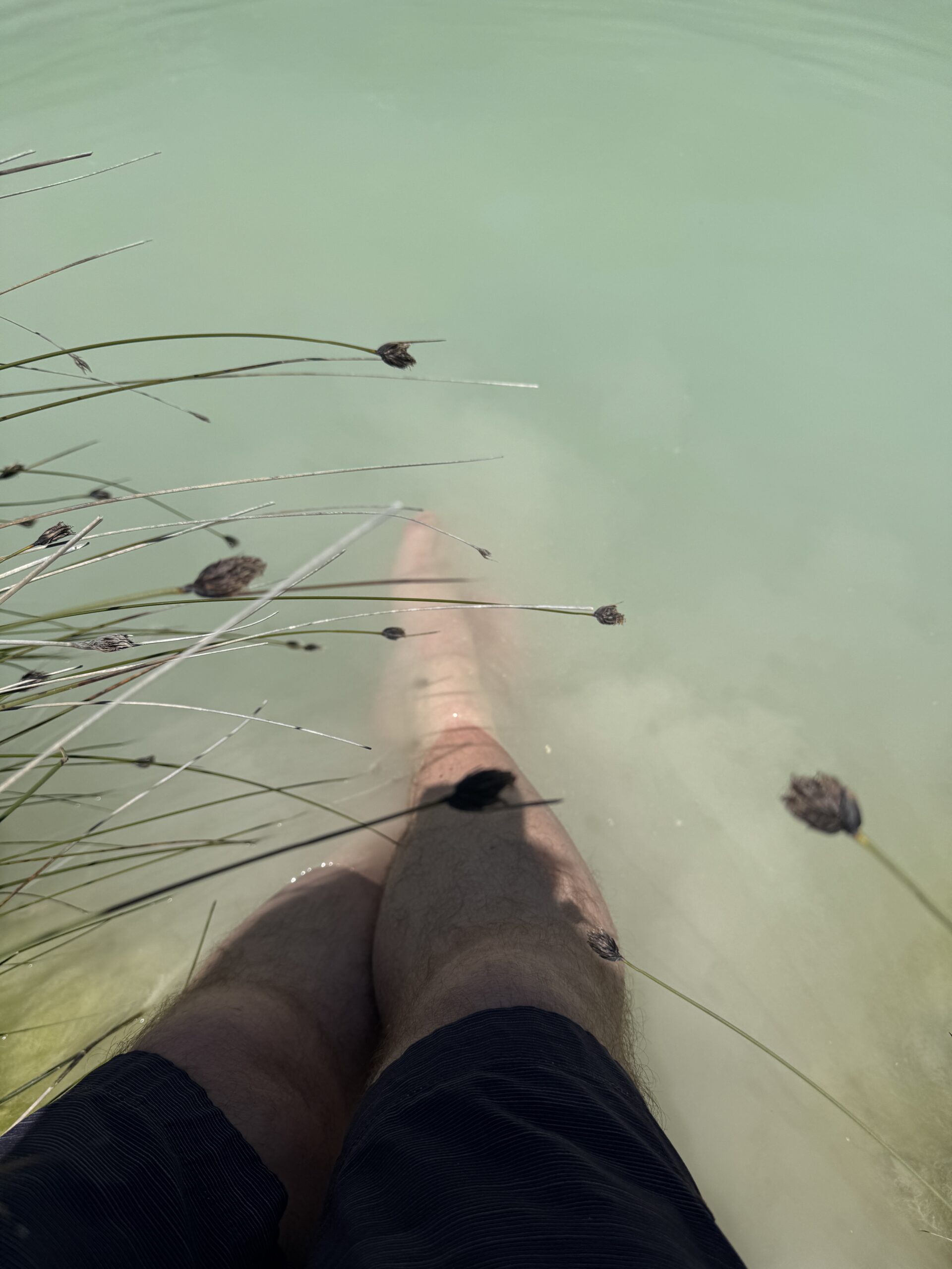 Füße im Thermalwasser
